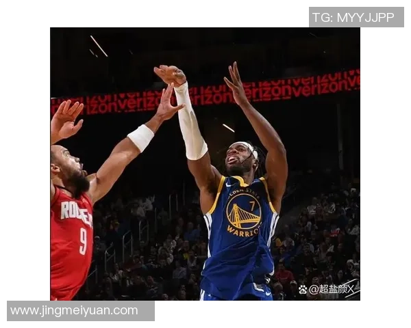 开拓者与勇士赛场冲突引发激烈争执球员情绪失控现场火药味十足 开拓者与勇士赛场冲突引发激烈争执球员情绪失控现场火药味十足